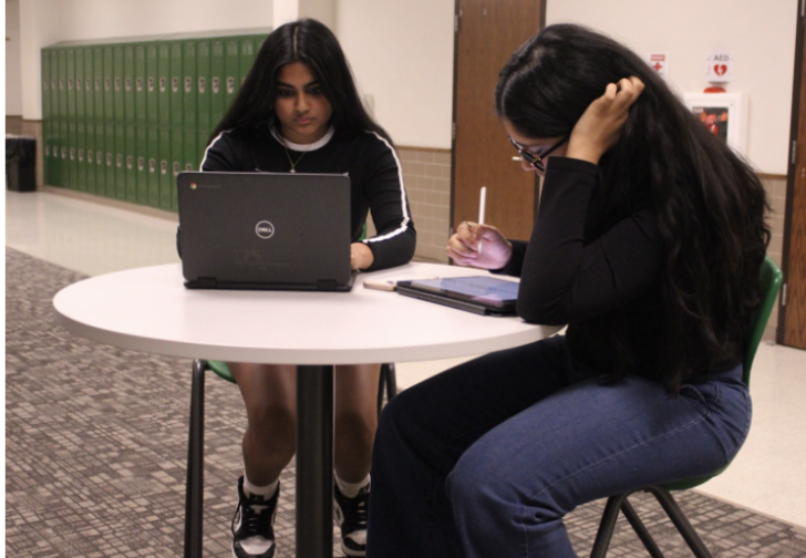 Sophomore Iha Karthikeyan and freshman Vainavi Gorrepati are studying for their Ap Calculus test. They mastered effective study hacks last semester to manage their assignments.  